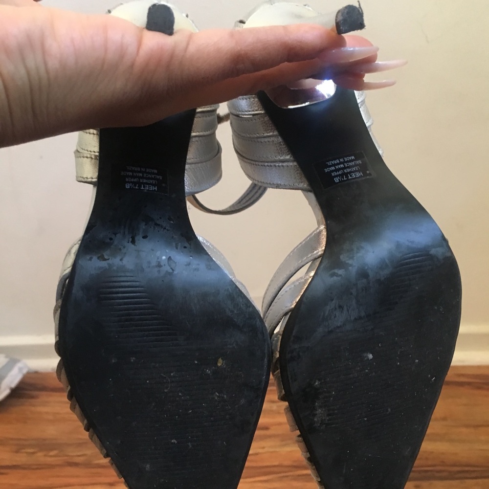 Silver Heels - image 4